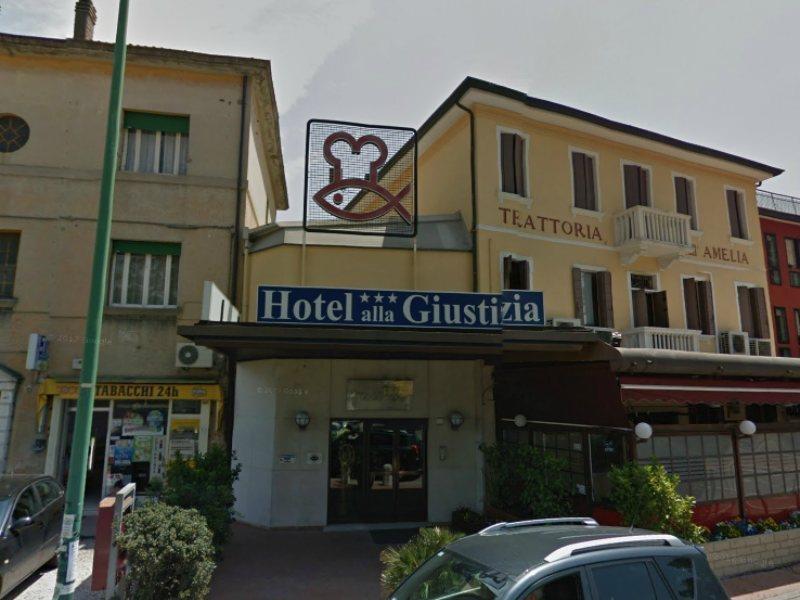 Hotel Alla Giustizia ميستر المظهر الخارجي الصورة
